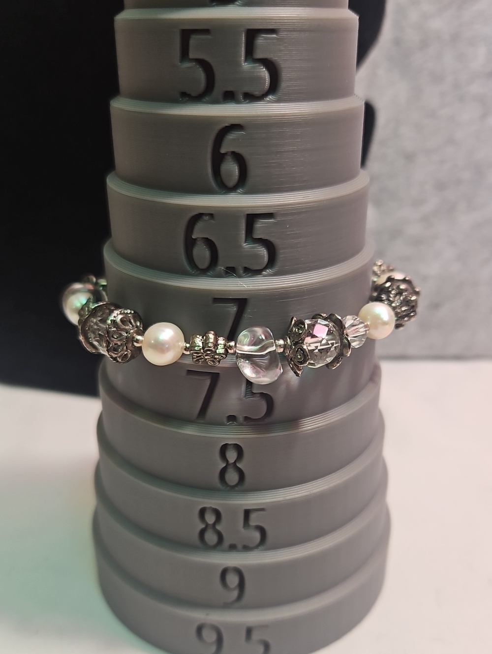 Silver-Tone Pearl & Crystal Bead Stretch Bracelet - Elegant White Pearls